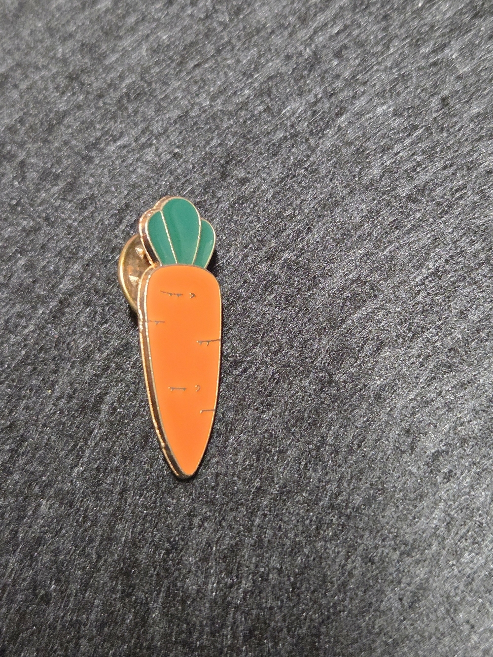 **Cute Carrot Enamel Pin - Orange & Green**